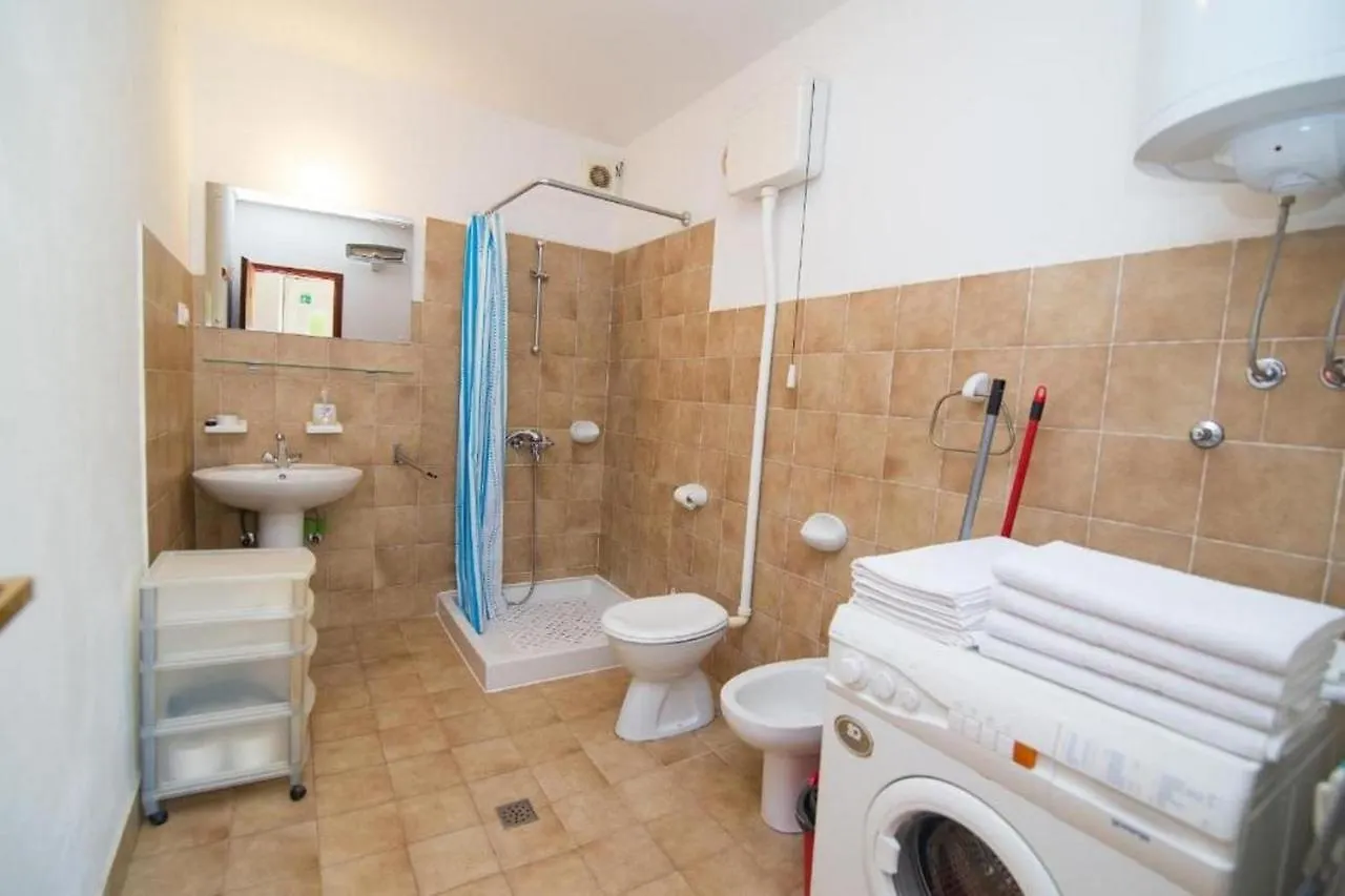 Apartments By The Sea Losinj, Losinj - 20783 Mali Lošinj 0*,