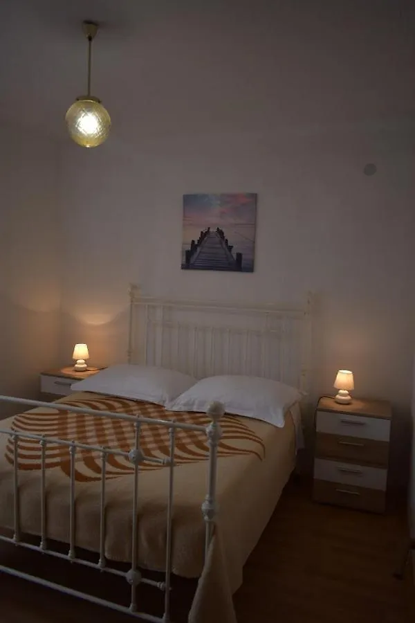 Apartments By The Sea Losinj, Losinj - 20783 Mali Lošinj 0*,  Croaţia